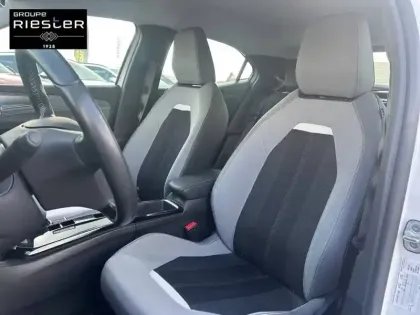 Photo 101 Opel Mokka  Electrique 136 ch & Batterie 50 kWh