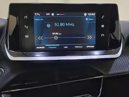 Photo 18 Peugeot 208  BlueHDi 100 S&S BVM6