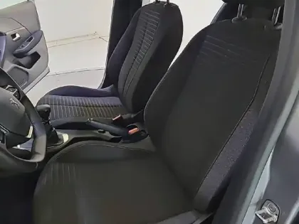 Photo 10 Peugeot 208  BlueHDi 100 S&S BVM6