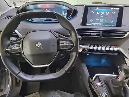 Photo 7 Peugeot 3008  Puretech 130ch S&S BVM6