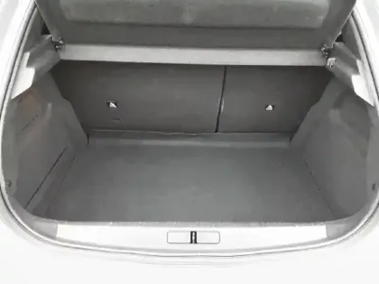 Photo 37 Peugeot 208  PureTech 130 S&S EAT8