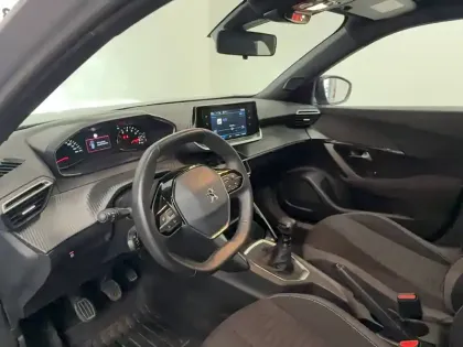 Photo 26 Peugeot 2008  PureTech 100 S&S BVM6