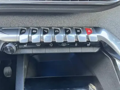 Photo 39 Peugeot 3008  BlueHDi 130ch S&S BVM6