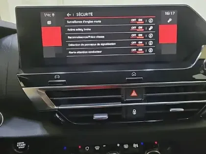 Photo 24 Citroën C4  PureTech 130 S&S EAT8