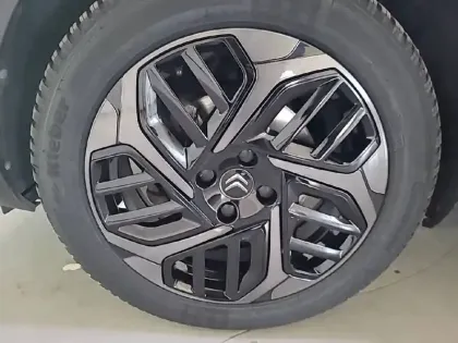 Photo 12 Citroën C4  PureTech 130 S&S EAT8