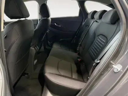 Photo 13 Hyundai I30  SW 1.0 T-GDi 100 DCT-7