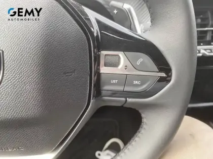 Photo 62 Peugeot 208  Hybrid 100 e-DCS6