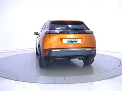 Photo 56 Peugeot 2008  PureTech 100 S&S BVM6