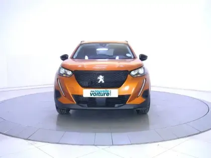 Photo 51 Peugeot 2008  PureTech 100 S&S BVM6