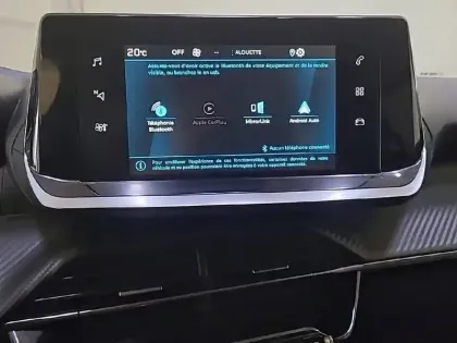 Photo 73 Peugeot 2008  PureTech 100 S&S BVM6