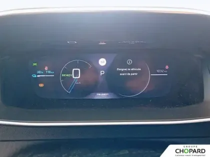 Photo 65 Peugeot 2008  Electrique 54 kWh 156 ch