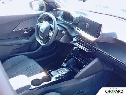 Photo 37 Peugeot 2008  Electrique 54 kWh 156 ch