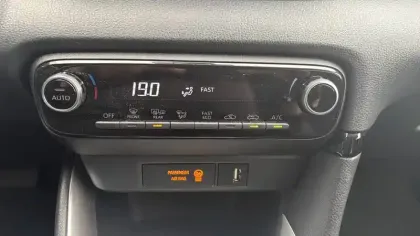 Photo 24 Toyota Yaris  Hybride 116h