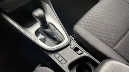 Photo 25 Toyota Yaris  Hybride 116h