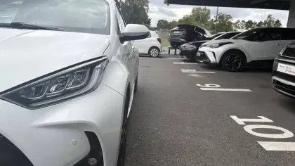 Photo 27 Toyota Yaris  Hybride 116h