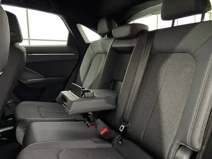 Photo 169 Audi Q3  Sportback 45 TFSIe  245 ch S tronic 6