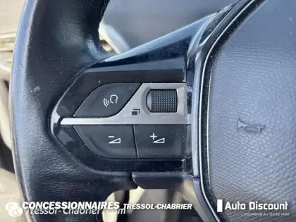 Photo 18 Peugeot 5008  1.6 BlueHDi 120ch S&S BVM6 Allure