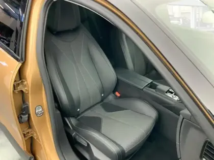 Photo 8 DS DS 4  PureTech 130 EAT8 Bastille