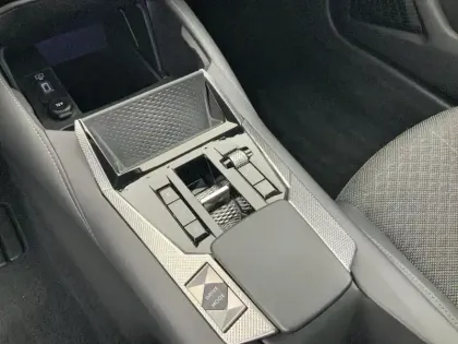 Photo 23 DS DS 4  PureTech 130 EAT8 Bastille