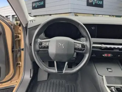 Photo 11 DS DS 4  PureTech 130 EAT8 Bastille