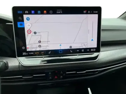 Photo 11 Volkswagen Golf  1.5 eHybrid 272ch GTE DSG6