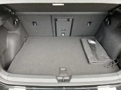 Photo 8 Volkswagen Golf  1.5 eHybrid 272ch GTE DSG6