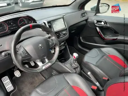 Photo 14 Peugeot 208  1.6 THP ch GTi S&S 3p