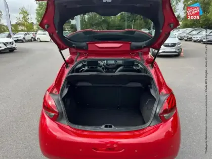 Photo 13 Peugeot 208  1.6 THP ch GTi S&S 3p