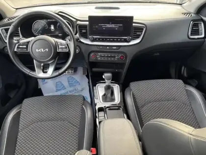 Photo 12 Kia Xceed Gén. I Ph1 Black & White 5