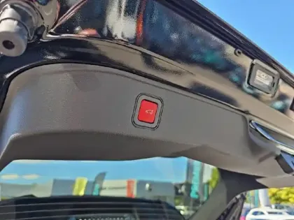 Photo 12 Alfa Romeo Junior  1.2 Ibrida 145ch Speciale e-DCT6