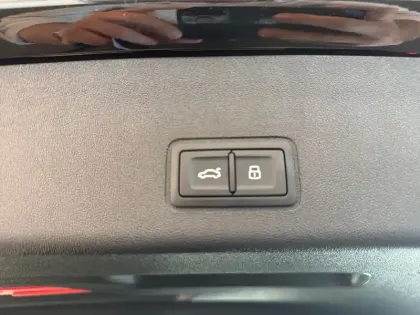 Photo 23 Audi Q3  e-hybrid 272 ch S tronic 6