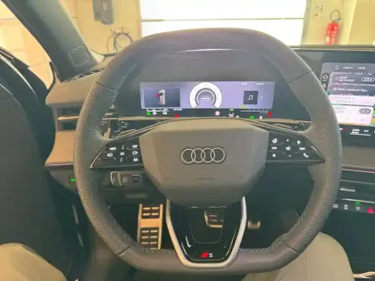 Photo 42 Audi Q3  e-hybrid 272 ch S tronic 6