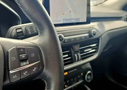 Photo 39 Ford Focus Gén. IV Ph1 Titanium X 5