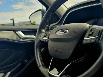 Photo 37 Ford Focus Gén. IV Ph1 Titanium X 5