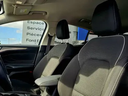 Photo 25 Ford Focus Gén. IV Ph1 Titanium X 5