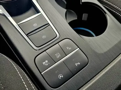 Photo 36 Ford Focus Gén. IV Ph1 Titanium X 5