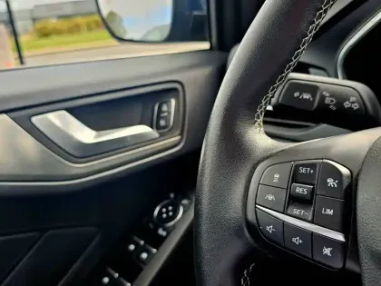 Photo 38 Ford Focus Gén. IV Ph1 Titanium X 5