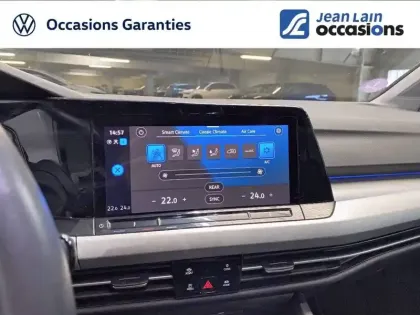 Photo 19 Volkswagen Golf  1.5 eTSI OPF 130 DSG7