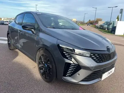 Photo 6 Renault Clio  E-Tech full hybrid 145 ch GSR2