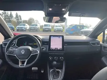 Photo 9 Renault Clio  E-Tech full hybrid 145 ch GSR2