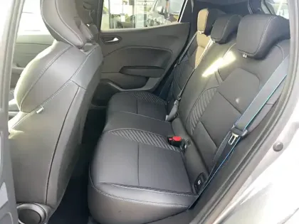 Photo 15 Renault Clio  E-Tech full hybrid 145 ch GSR2