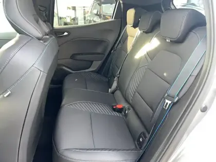 Photo 24 Renault Clio  E-Tech full hybrid 145 ch GSR2