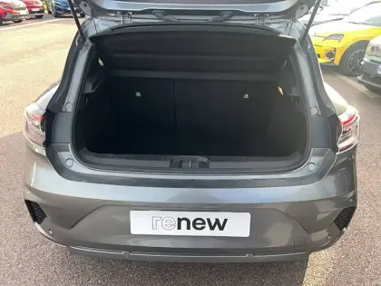 Photo 17 Renault Clio  E-Tech full hybrid 145 ch GSR2