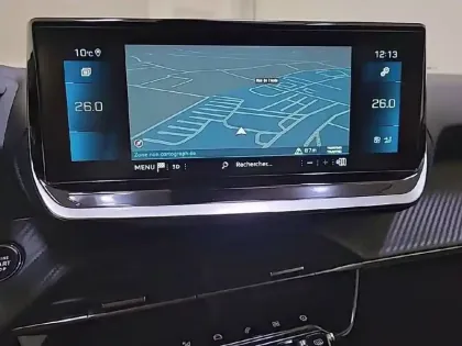 Photo 37 Peugeot 2008  BlueHDi 130 S&S EAT8