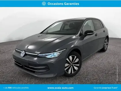 Photo Volkswagen Golf Life Plus + Attelage + Led Plus