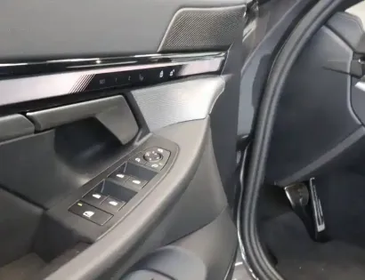 Photo 7 BMW Serie 5 i5 eDrive40 340 ch