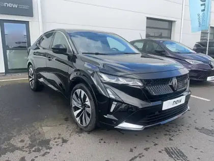 Photo 37 Renault Rafale  E-Tech full hybrid 200