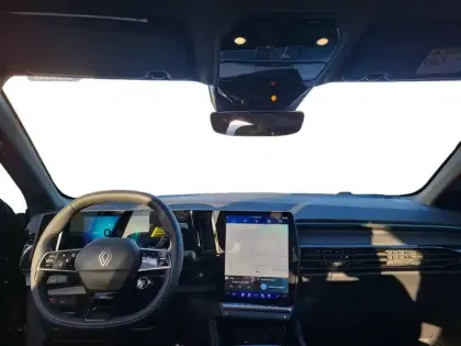 Photo 50 Renault Rafale  E-Tech full hybrid 200