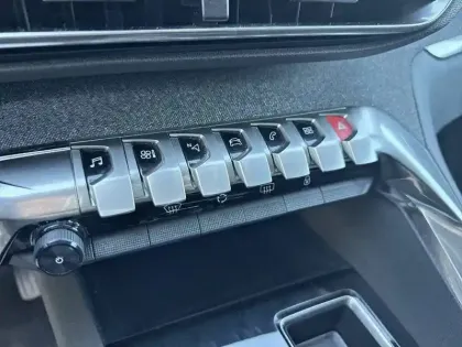 Photo 17 Peugeot 5008  BlueHDi 130ch S&S EAT8