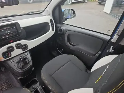 Photo 37 Fiat Panda  1.0 70 ch Hybrid BSG S/S